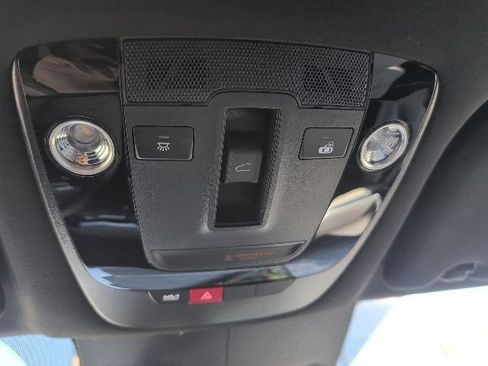Used 2025 Kia Sorento SX Prestige AWD/4WD image 29