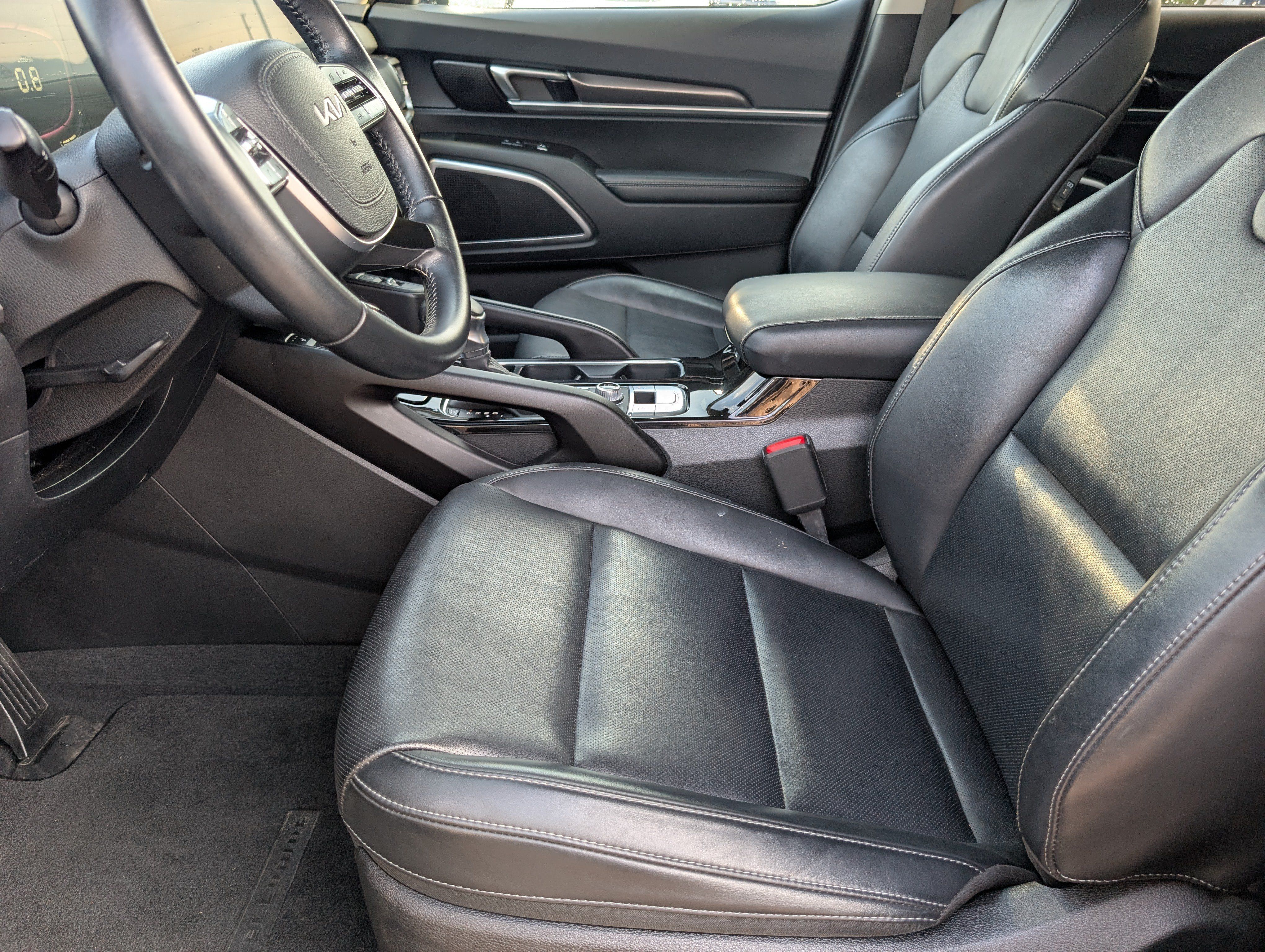 Used 2025 Kia Telluride S AWD/4WD image 13