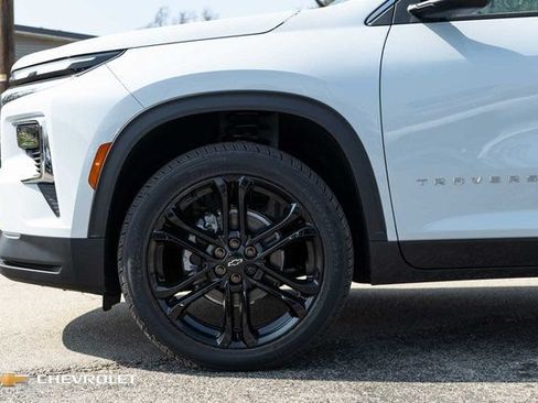 New 2026 Chevrolet Traverse LT FWD image 11