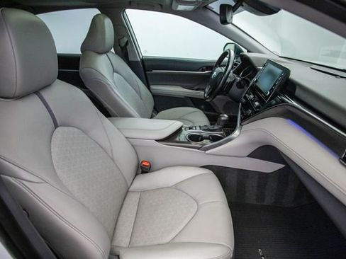 Used 2021 Toyota Camry XSE image 20