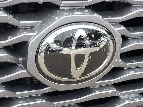 Certified 2023 Toyota Tacoma TRD Sport image 5