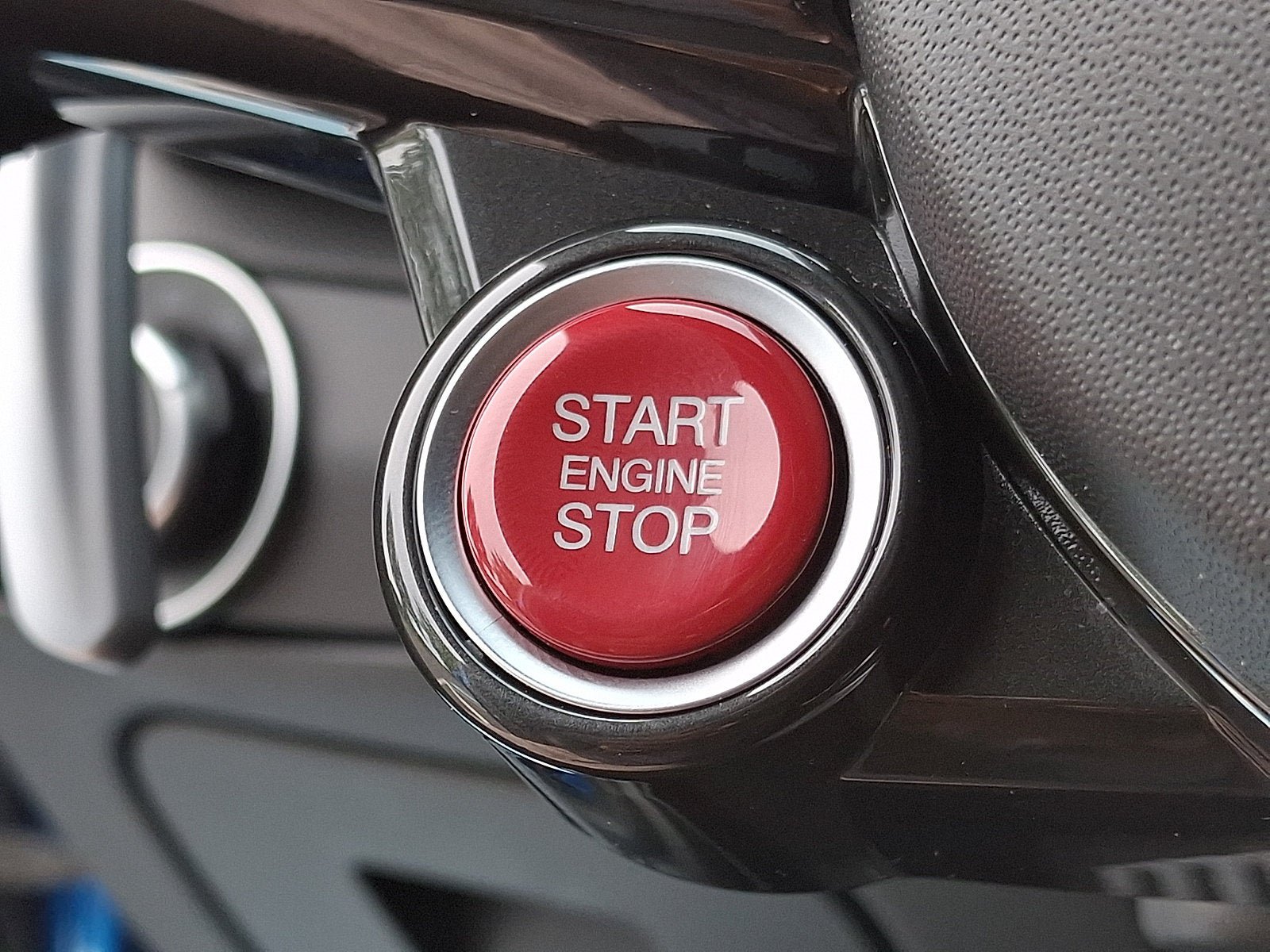Used 2024 Alfa Romeo Giulia Quadrifoglio RWD image 27
