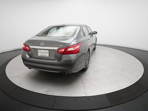 Used 2016 Nissan Altima 2.5 SV w/ Convenience Package image 35