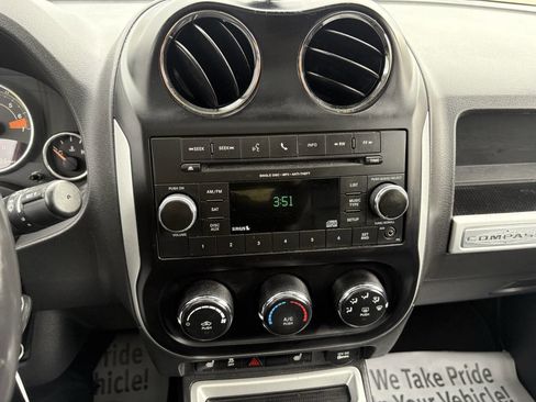 Used 2017 Jeep Compass High Altitude image 28