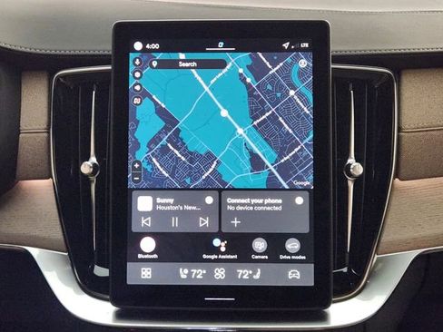 New 2026 Volvo XC90 B6 Plus w/ Protection Package Premier image 17