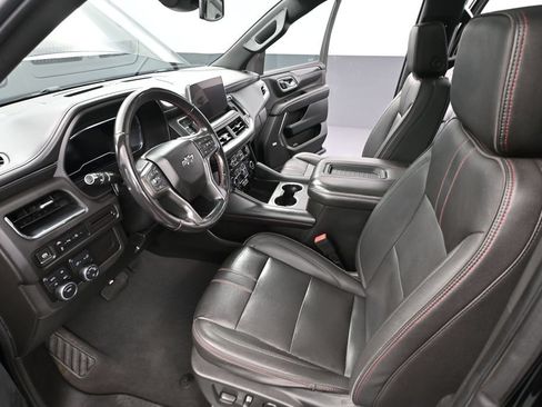 Used 2023 Chevrolet Suburban RST AWD/4WD image 18