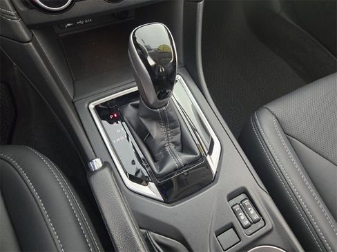 Used 2023 Subaru Impreza 2.0i Limited image 24