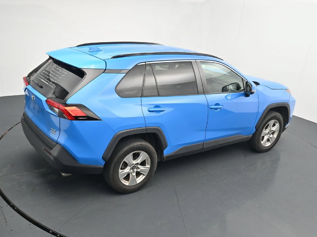 Used 2021 Toyota RAV4 XLE AWD/4WD image 16