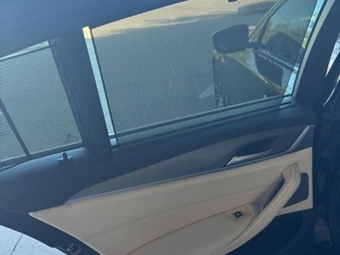 Used 2020 BMW M550i xDrive w/ Executive Package image 24