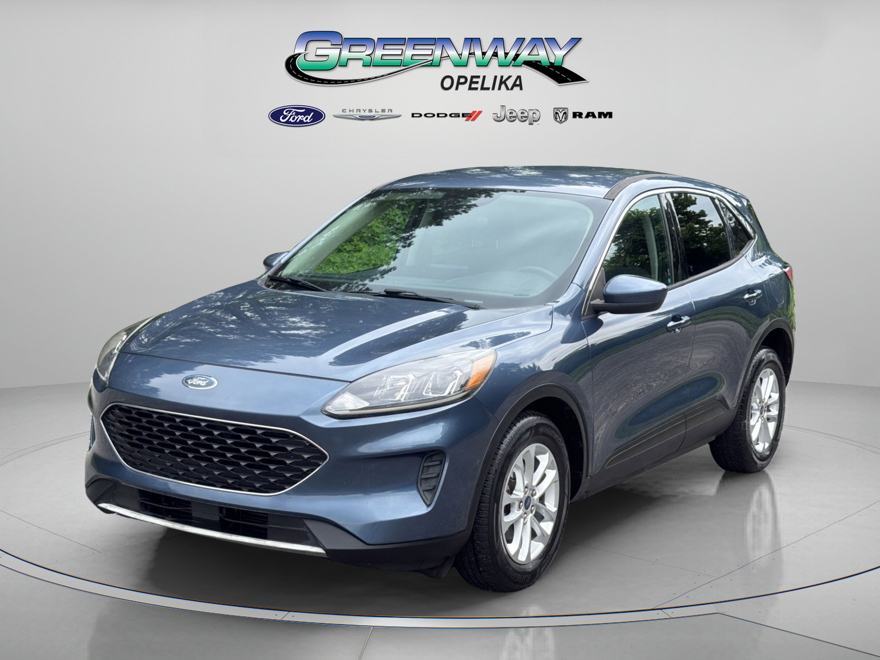 Used 2020 Ford Escape SE FWD image 3