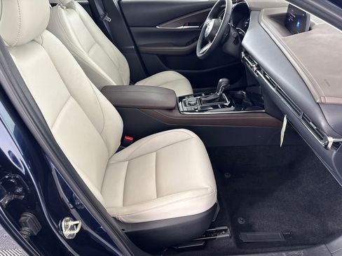 Certified 2025 MAZDA CX-30 AWD 2.5 S w/ Premium Package image 14