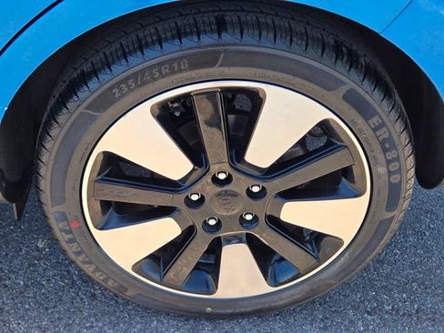 Used 2016 Kia Soul + w/ Designer's Package FWD image 10