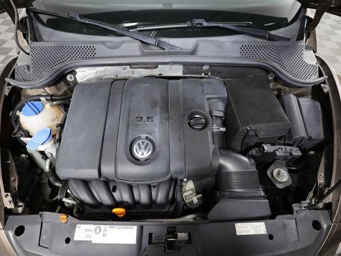Used 2012 Volkswagen Beetle 2.5 FWD image 30