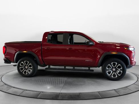 Certified 2024 GMC Canyon AT4 w/ AT4 Premium Package AWD/4WD image 8