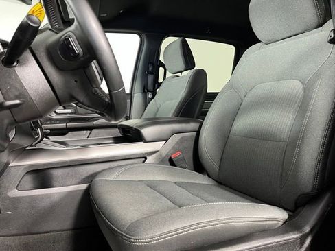 Used 2022 RAM 1500 Big Horn AWD/4WD image 17