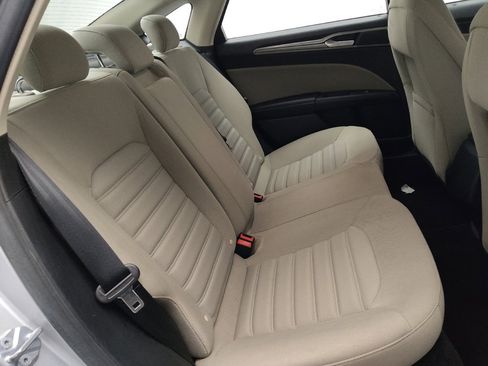 Used 2018 Ford Fusion S image 19