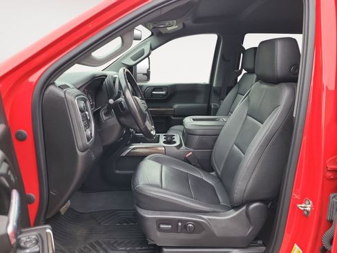 Used 2022 Chevrolet Silverado 1500 LT Trail Boss w/ Convenience Package II image 11