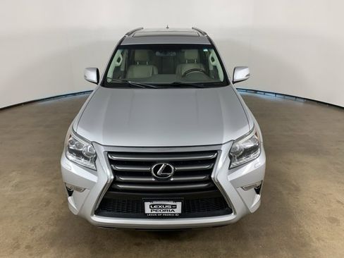 Used 2014 Lexus GX 460 image 3