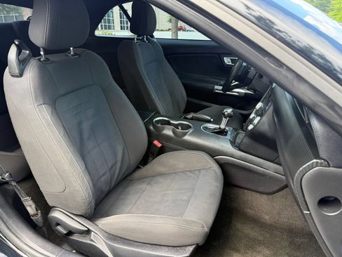 Used 2018 Ford Mustang Convertible w/ Wheel & Stripe Package RWD image 36