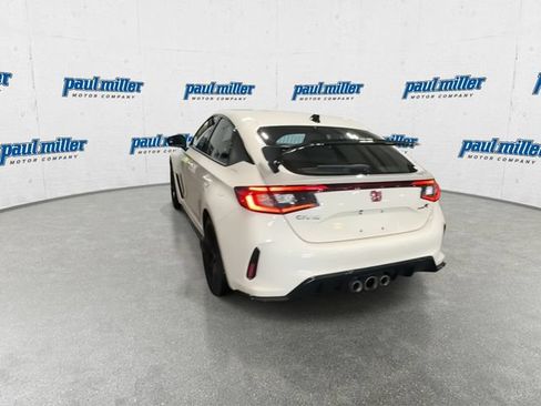 Used 2025 Honda Civic Type R image 8
