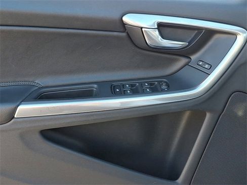 Used 2016 Volvo S60 T5 Premier w/ Protection Package image 12
