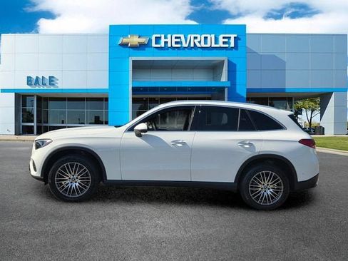 Used 2025 Mercedes-Benz GLC 300 image 6
