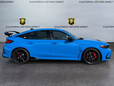 Used 2023 Honda Civic Type R image 6