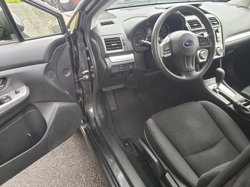 Used 2015 Subaru Crosstrek 2.0i Premium w/ Moonroof Package AWD/4WD image 10