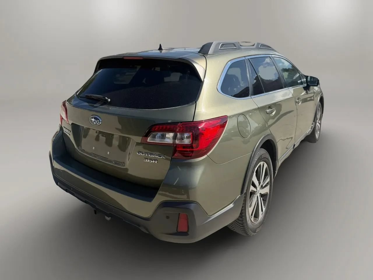 Used 2019 Subaru Outback 3.6R Limited AWD/4WD image 7