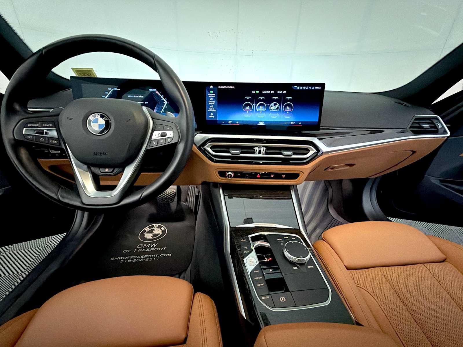 Used 2023 BMW 330i xDrive Sedan w/ Driving Assistance Package AWD/4WD image 17