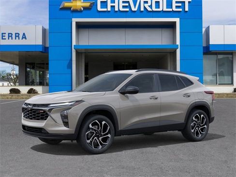 New 2026 Chevrolet Trax RS w/ Driver Confidence Package image 2