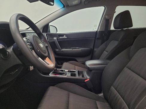 Used 2021 Kia Sportage LX image 17