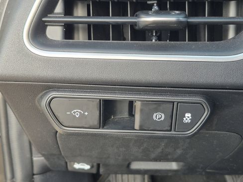 Used 2025 Kia K4 LXS image 31