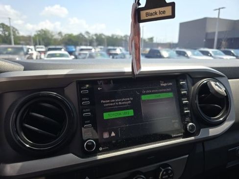 Used 2020 Toyota Tacoma SR5 image 13