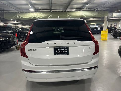 Certified 2024 Volvo XC90 T8 Ultimate w/ Protection Package Premier image 3