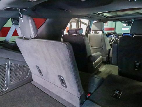 Used 2024 Chevrolet Tahoe RST w/ Luxury Package image 29