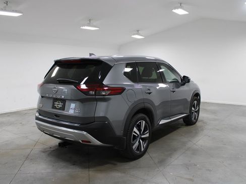 Used 2023 Nissan Rogue Platinum w/ Platinum Premium Package image 9
