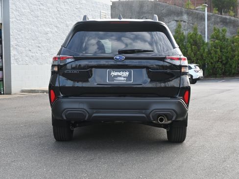 Used 2025 Subaru Forester Limited AWD/4WD image 8