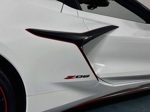 Used 2025 Chevrolet Corvette Z06 w/ Z07 Performance Package RWD image 59