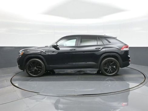 Used 2023 Volkswagen Atlas Cross Sport SE FWD image 4