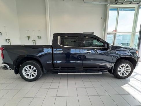 Certified 2022 Chevrolet Silverado 1500 LTZ w/ LTZ Premium Package AWD/4WD image 35