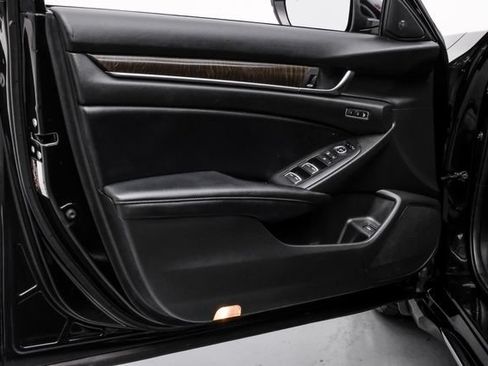 Used 2018 Honda Accord EX-L image 52