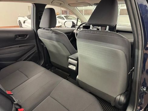 Used 2025 Toyota Corolla LE w/ LE Premium Package FWD image 32