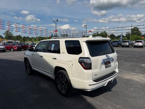 Used 2018 Toyota 4Runner Limited AWD/4WD image 7