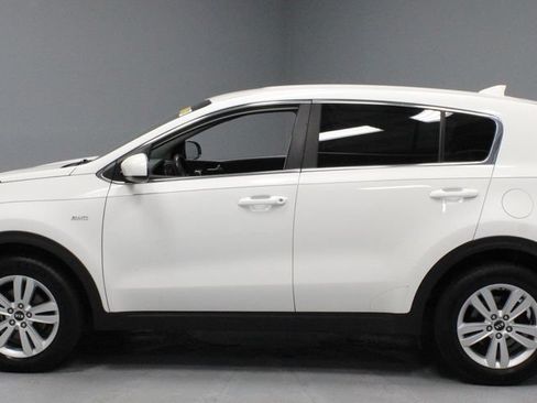 Used 2018 Kia Sportage LX AWD/4WD image 9