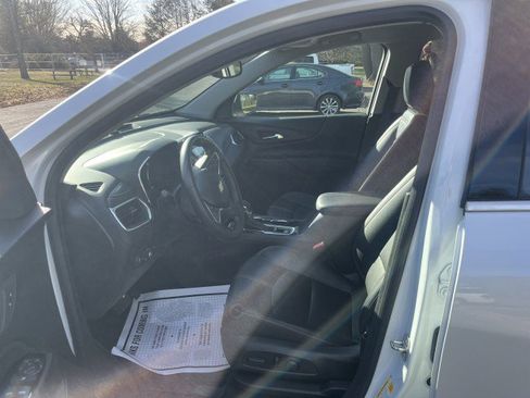 Certified 2022 Chevrolet Equinox Premier w/ LPO, Floor Liner Package image 17