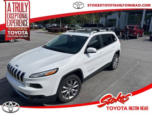Used 2018 Jeep Cherokee Limited w/ Luxury Group FWD image 1