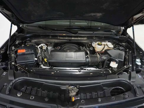 Used 2024 Chevrolet Suburban LT image 13