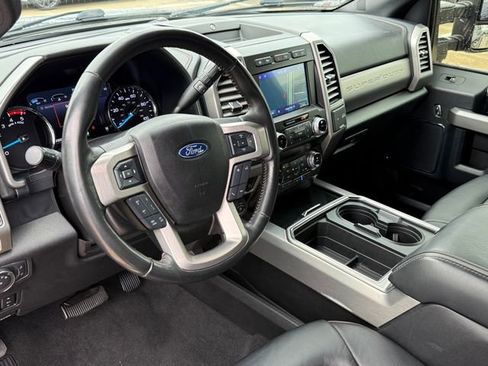 Used 2021 Ford F250 Platinum w/ FX4 Off-Road Package image 10