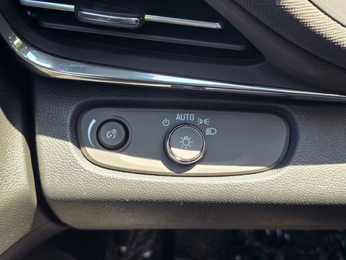 New 2026 Buick Envista Preferred FWD image 16